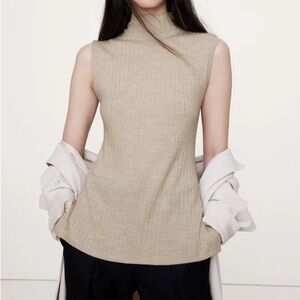 Banana Republic RIBBED MERINO MOCK-NECK TANK oatmeal